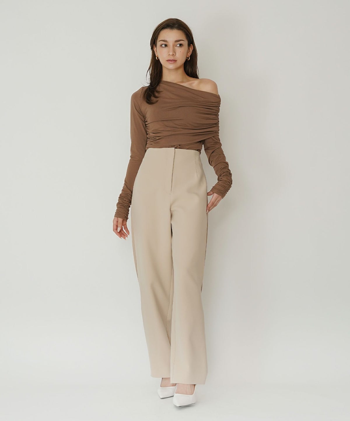 ワンショル オフショル ドレープ お仕事 オフィス アシンメトリー ロンT タイトTシャツ KINO THE KEI