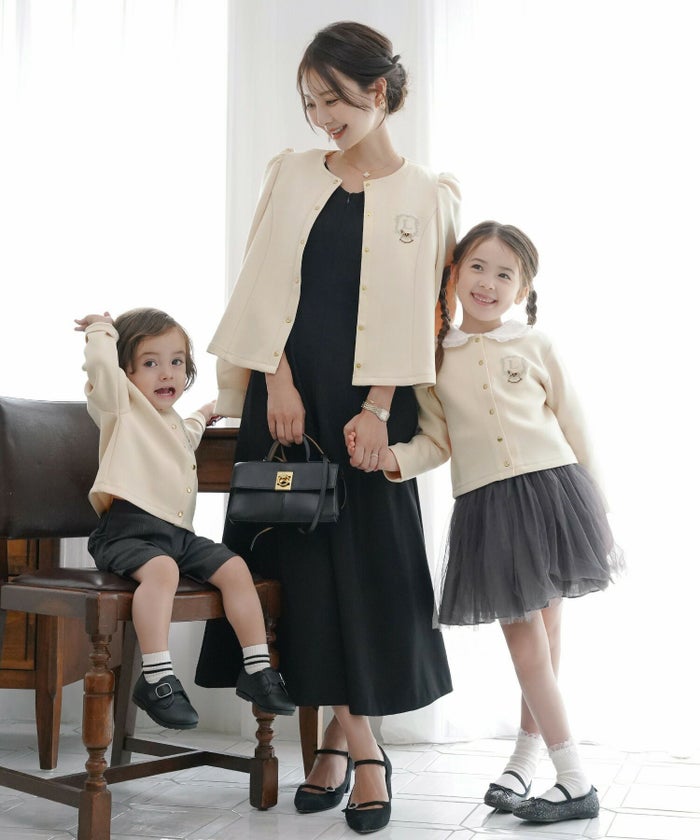 キッズカーディガン子供ダンボールニットトップスクルーネック木馬刺繍エンブレムゴールドボタン羽織りカーディガンフォーマルジャケットキッズフォーマルアイボリーベージュネイビー上品キッズウェアおしゃれ子供服成長応援ギフト80901001101202歳3歳4歳5歳6歳