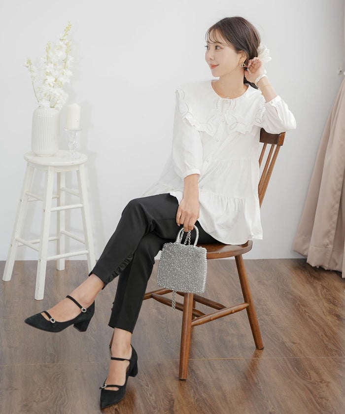 テーパード パンツ レディース フリル サイドフリル 細身 美脚 ポケット付き 裏地付き アイボリー ベージュ ブラック 大人かわいい きれいめ シンプル 春 夏 秋 通勤 オフィス カジュアル ボトムス スリムパンツ フェミニン フリルパンツ 着痩せ 楽ちん