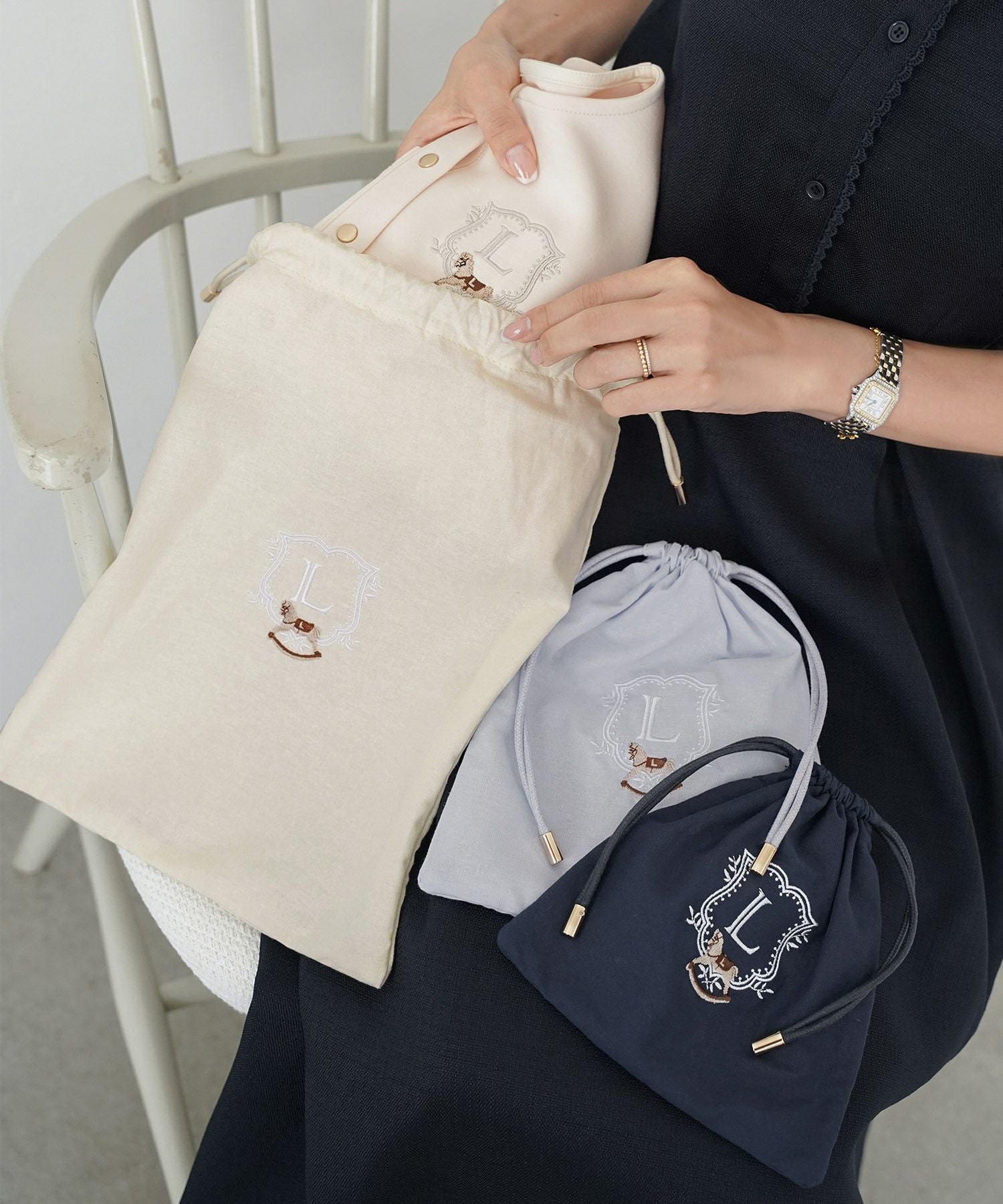 木馬 エンブレム 刺繍 巾着 3点セット le reve vaniller 全2色｜lvn937