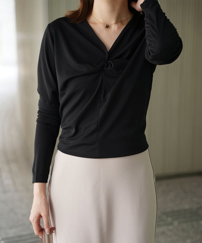 ツイスト トップス シンプル ドレープ カットソー プルオーバー オフィス アイボリー/サックス/モカ/ブラック/M/長袖