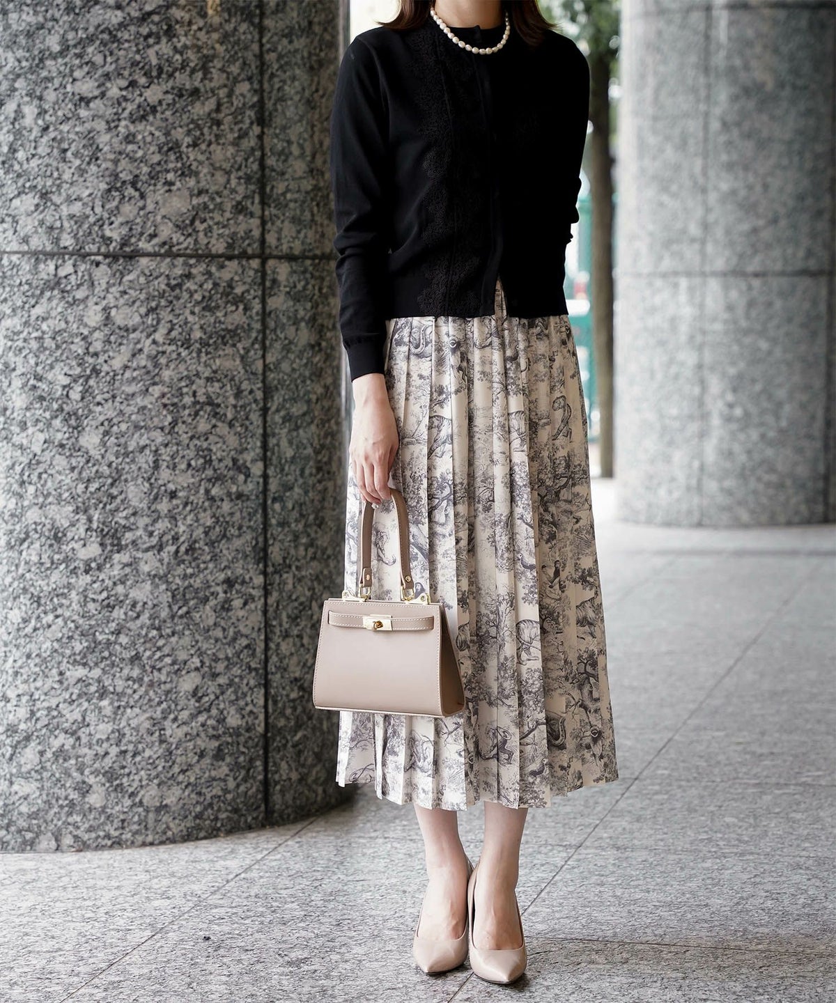 トワルドジュイ柄 プリーツ スカート レディース オールシーズン 総ゴム ミモレ丈 トワルドジュイ グレー/ネイビー/M