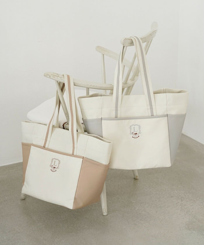 トートバッグレディースミディアム木馬刺繍エンブレム刺繍バッグ底鋲付き自立バッグおしゃれ通勤通学推し活バッグフェミニンバッグ上品バッグ軽量バッグ収納力マチありバッグA4きれいめデイリーバッグカジュアルバッグプレゼントバッグ春夏秋冬マママザーズバッグ