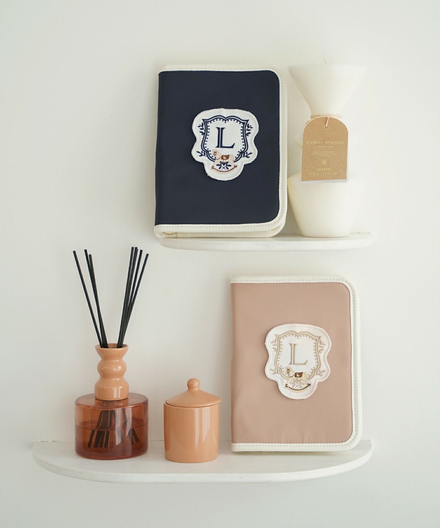 TIME-SALE 木馬 エンブレム 刺繍 撥水 マルチ ケース le reve vaniller