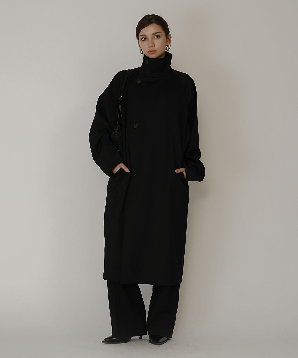 ユニセックス オーバーコート チェスターコート スタンドカラー トレンチコート モード ロングコート 丸いシルエット 韓国風 綺麗め 細見え カジュアル KINO THE KEI