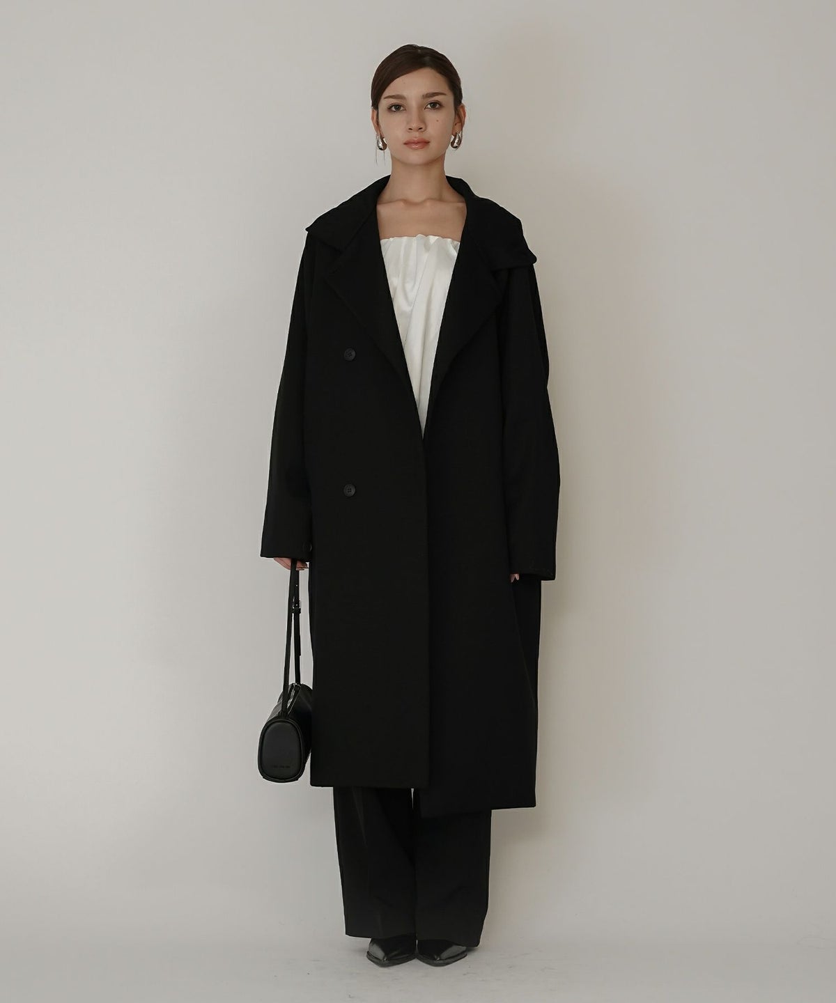 ユニセックス オーバーコート チェスターコート スタンドカラー トレンチコート モード ロングコート 丸いシルエット 韓国風 綺麗め 細見え カジュアル KINO THE KEI