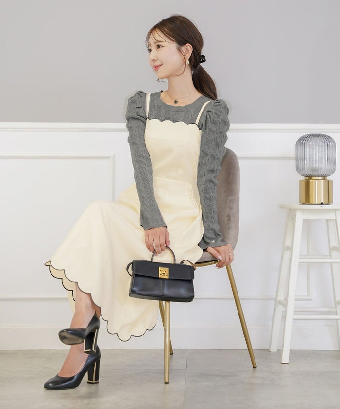 キャミ ワンピース スカラップ刺繍 ロング丈 無地 大人 フェミニン レディース 春夏 秋冬 アイボリー  ピンク チャコール ブラック オールシーズン