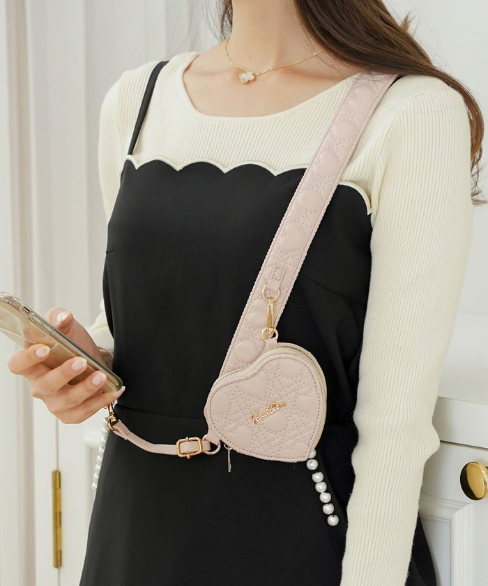 小物 ストラップ マルチウェイ カメラ スマホ スマホケース ハンディファン 手持ち 扇風機 うちわ ハートキルティング カワイイ おしゃれ トレンド