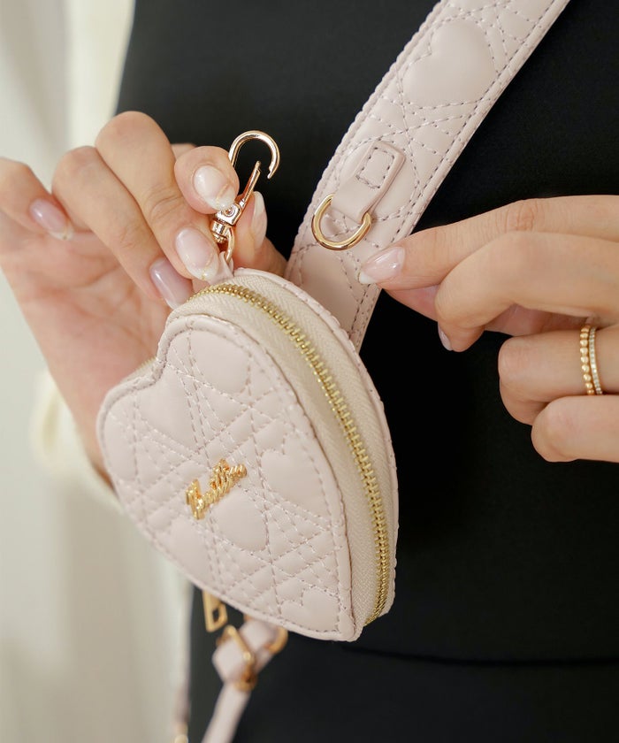 小物 ストラップ マルチウェイ カメラ スマホ スマホケース ハンディファン 手持ち 扇風機 うちわ ハートキルティング カワイイ おしゃれ トレンド