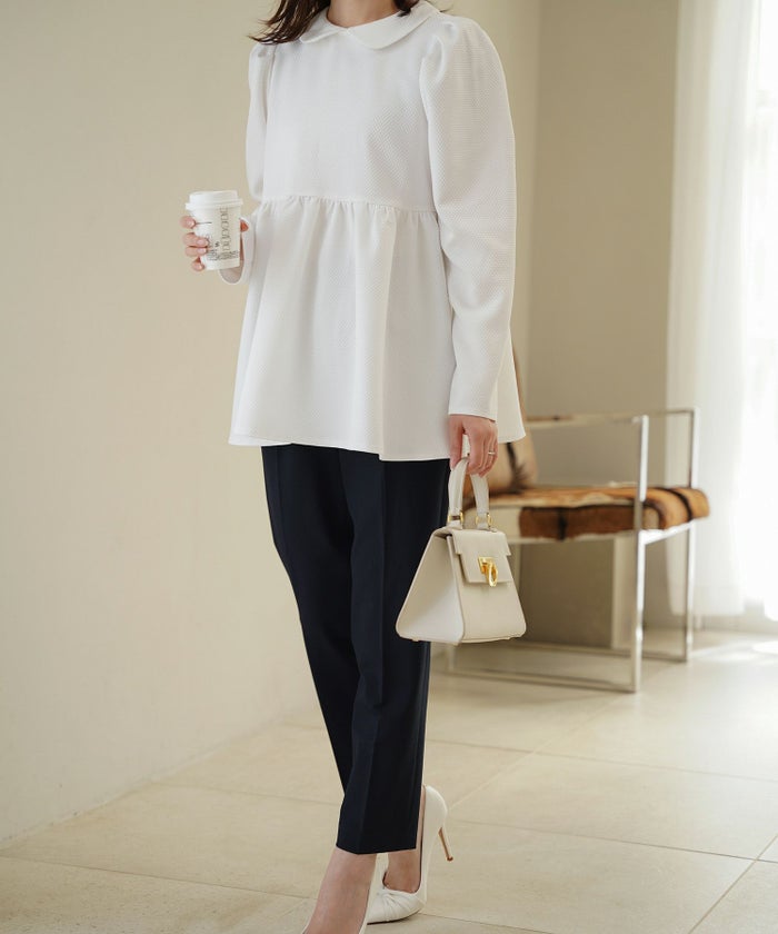 襟付き ジャガード ペプラム ブラウス フェミニン 微光沢 ペプラム 丸襟 長袖 きれいめ 上品 オフィス  オケージョン ホワイト/ネイビー/ブラック/M/長袖