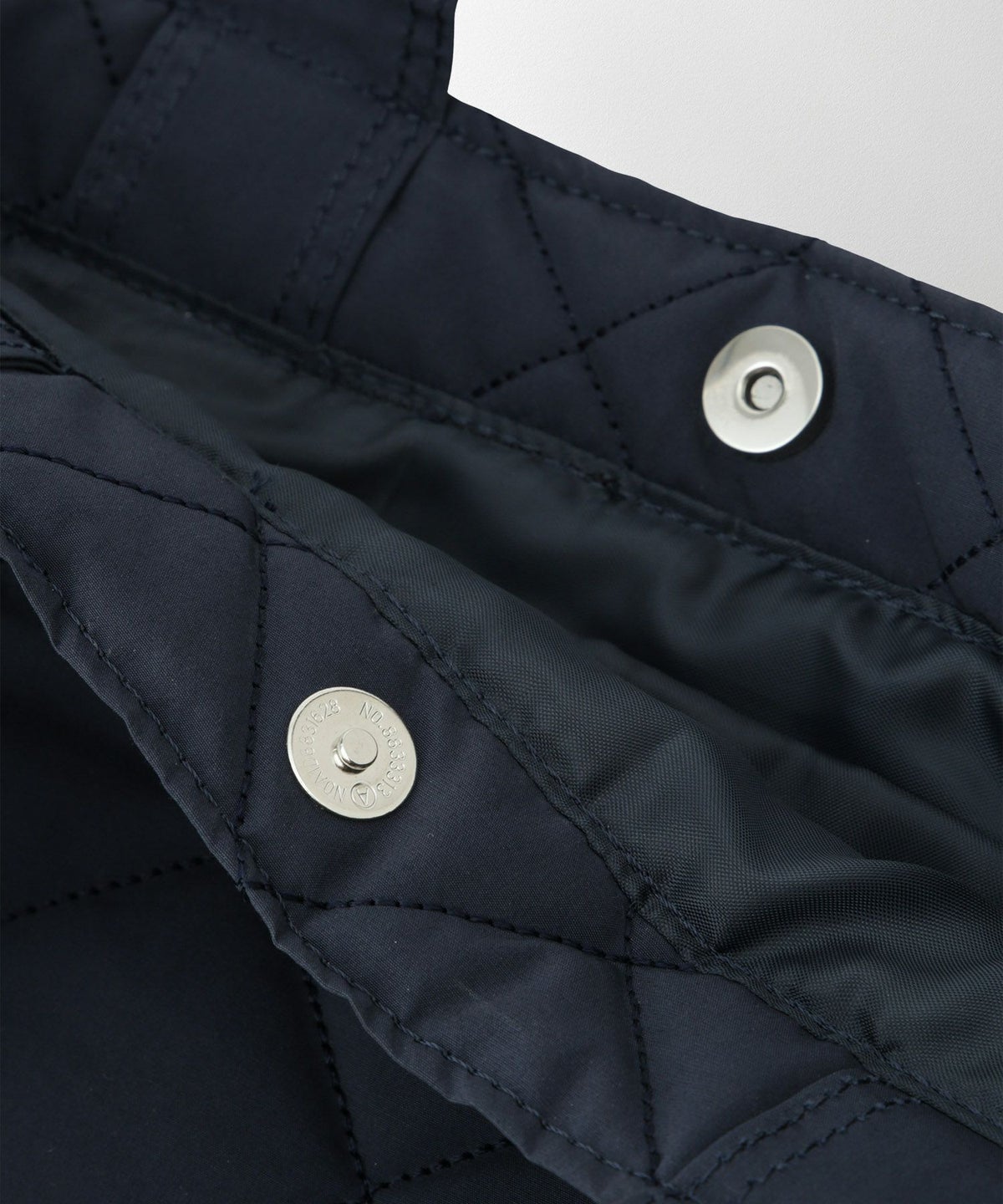 レディース バッグ 無地 キルティング オケージョン オフィス 学校行事 春 夏 秋 冬 サブバッグ アイボリー ネイビー ブラック フリー