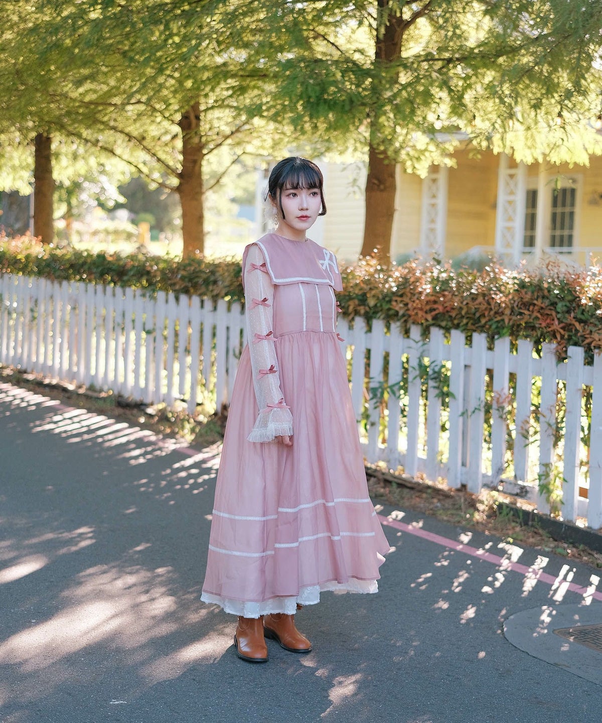 セーラーカラー レース ワンピース miolite ピンクベージュ/ブルーグレー