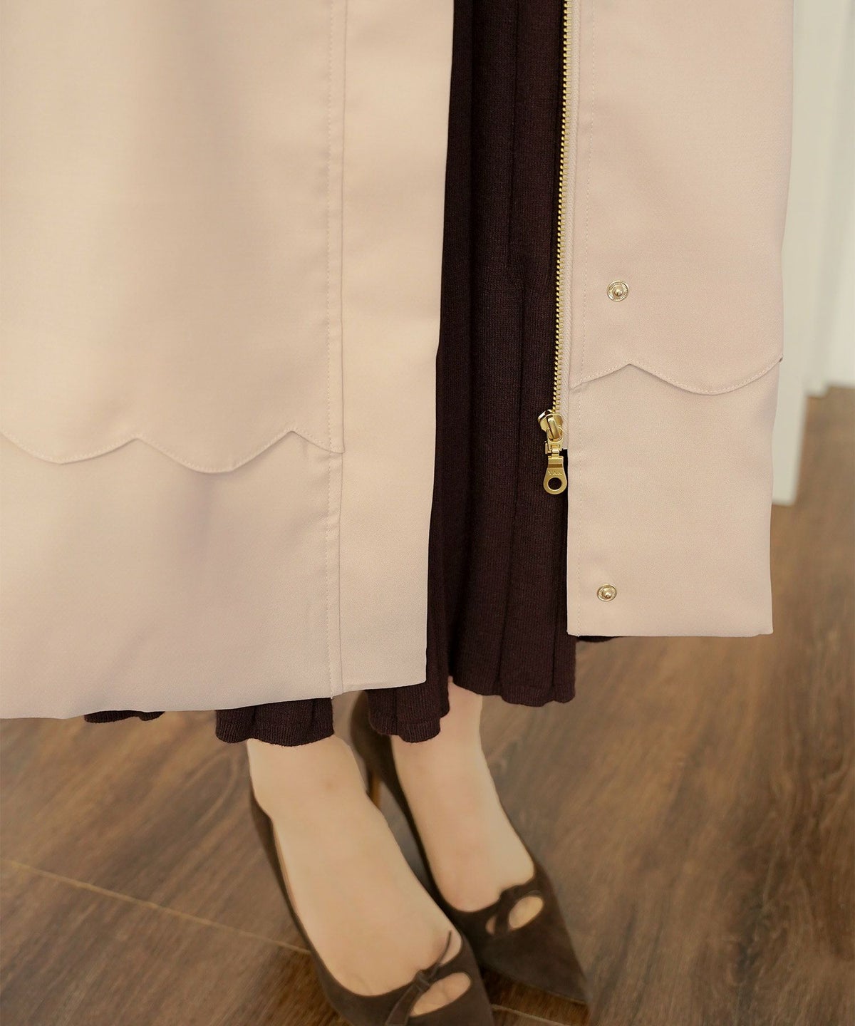 マウンテンパーカー スカラップ デザイン アウター 大人フェミニン 春 秋 きれいめ カジュアル フード付き  通勤  アウター 通学 デイリー オフィスカジュアル レディース ロング丈 アイボリー ピンクベージュ ネイビー