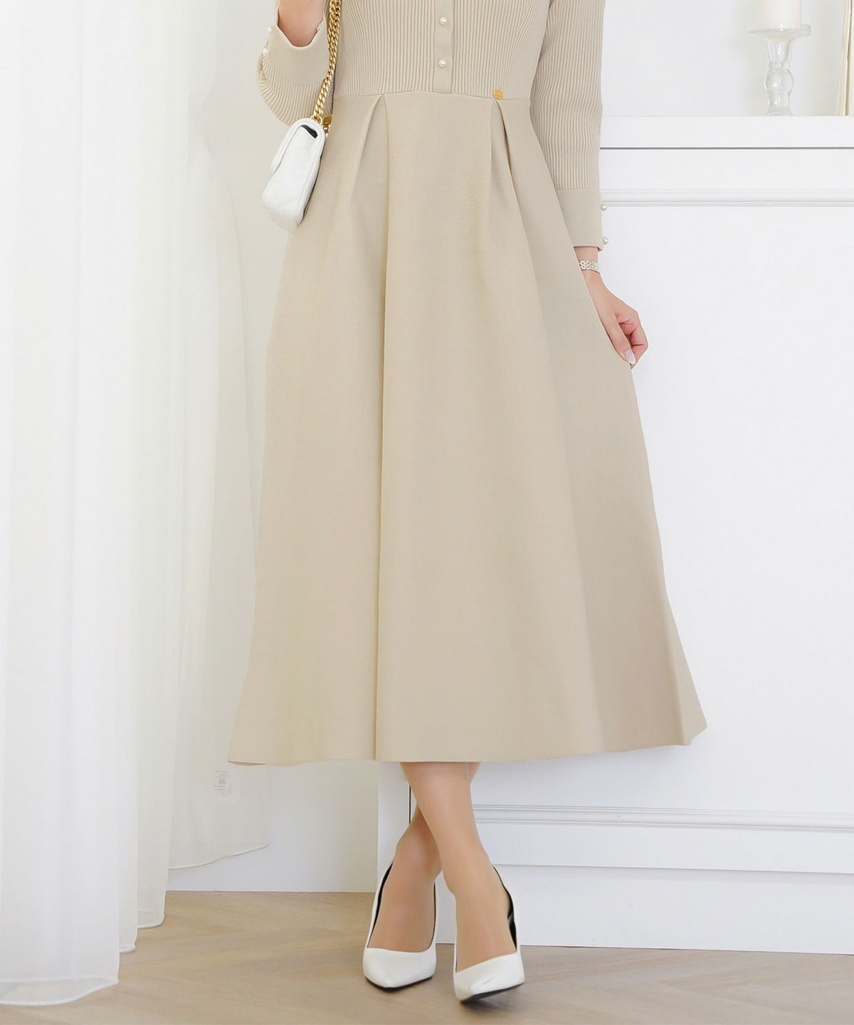 ワンピース 襟 花 長袖 きれいめ エレガント フェミニン 上品 ブルーグレー ブラウン ネイビー ブラック エクリュ 新色 フレア ニット 産前産後 オケージョン