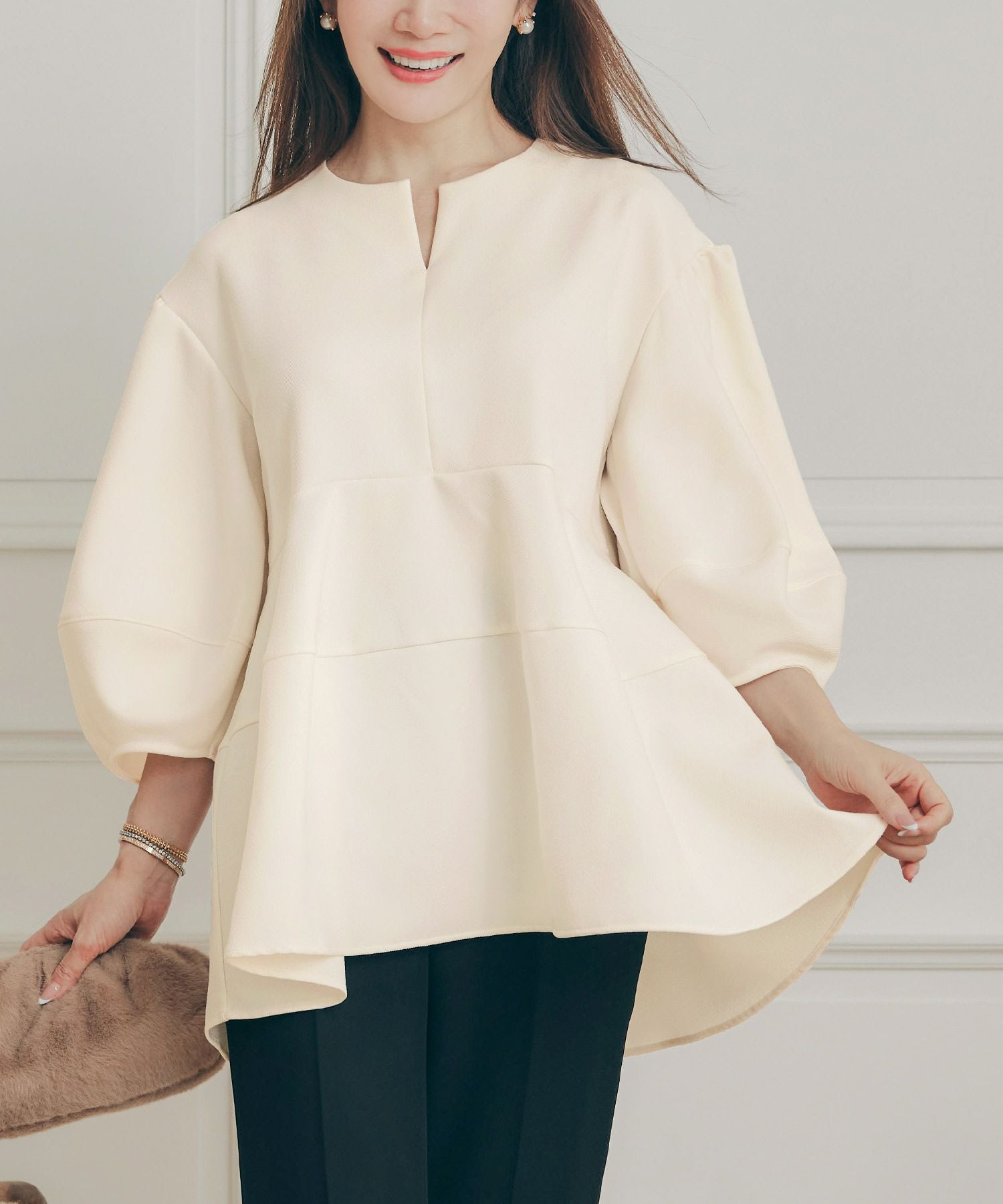 ランタンスリーブ スリットネック ブラウス Liala×PG