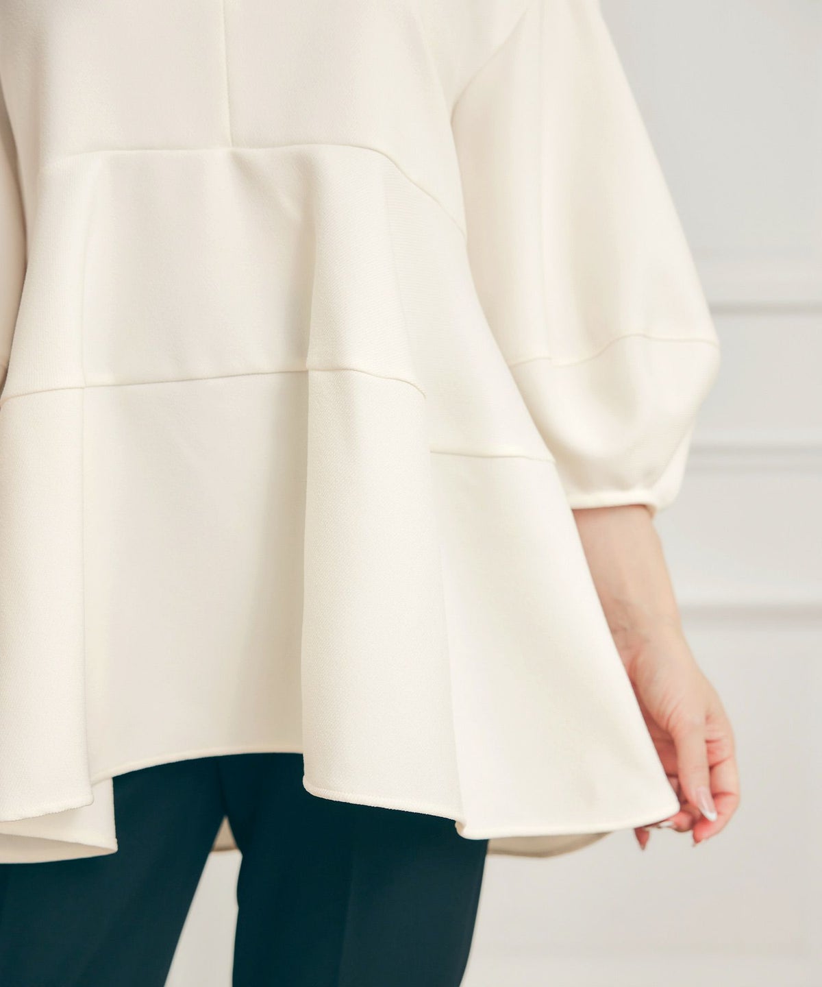 手洗い可 オフィス オケージョン シンプル かわいい きれいめ おしゃれ 白 黒 アンチピリング 日本製 体型カバー ジョイントスペース