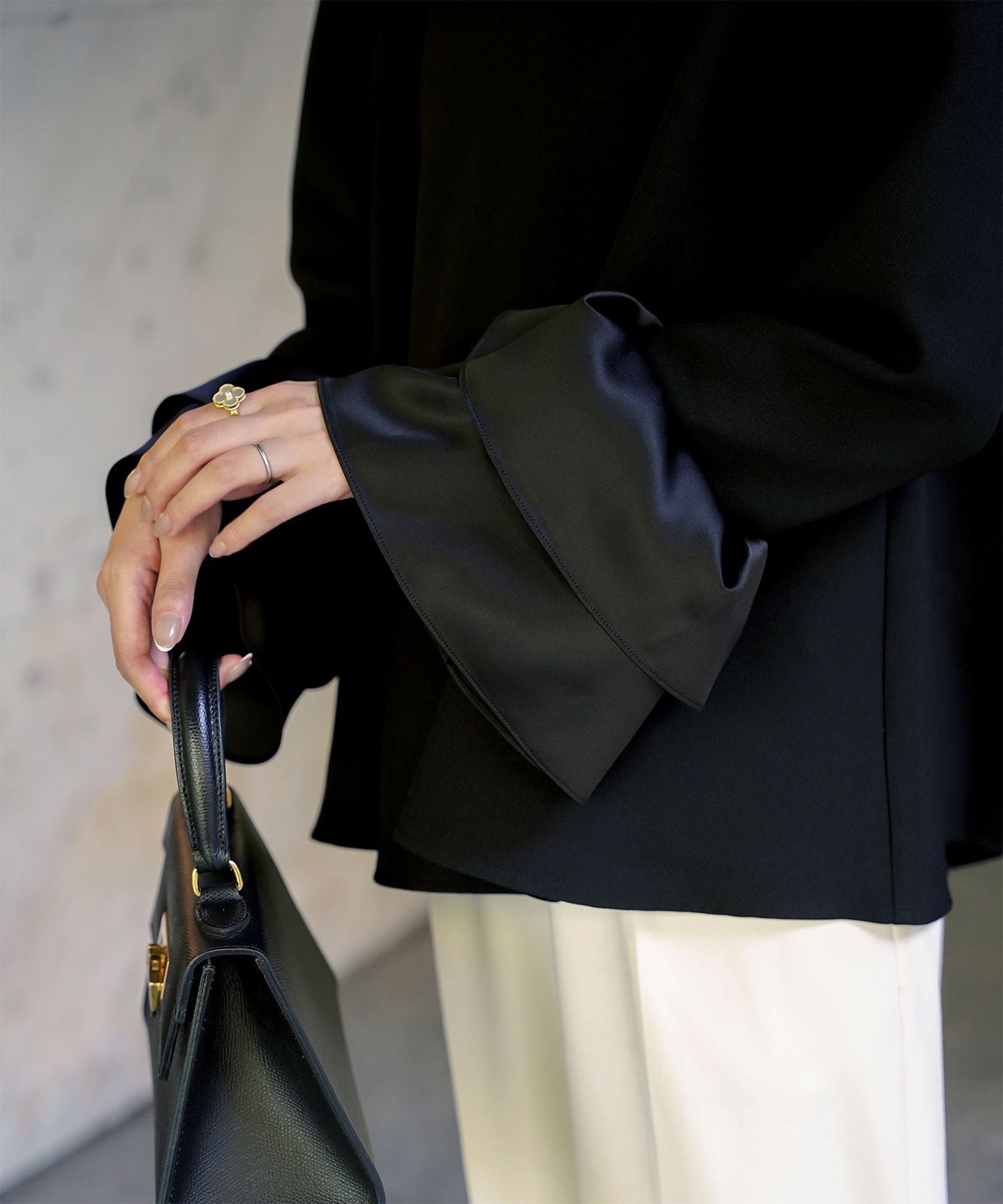 Occasion-SALE サテン ベルスリーブ ブラウス HUIT 全3色｜hit841-0315