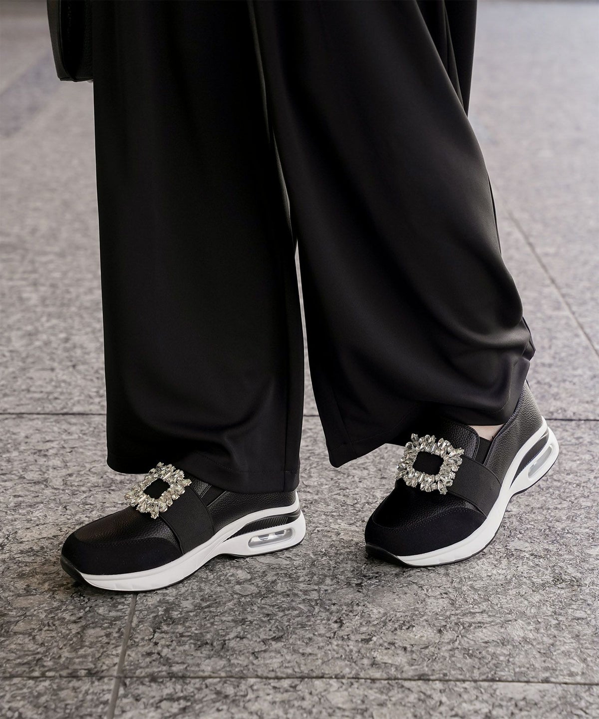 ビジュー バックル シューズ スニーカー シューズ スリッポン ビジュー バックル 歩きやすい クッション ホワイト ブラック S M L LL