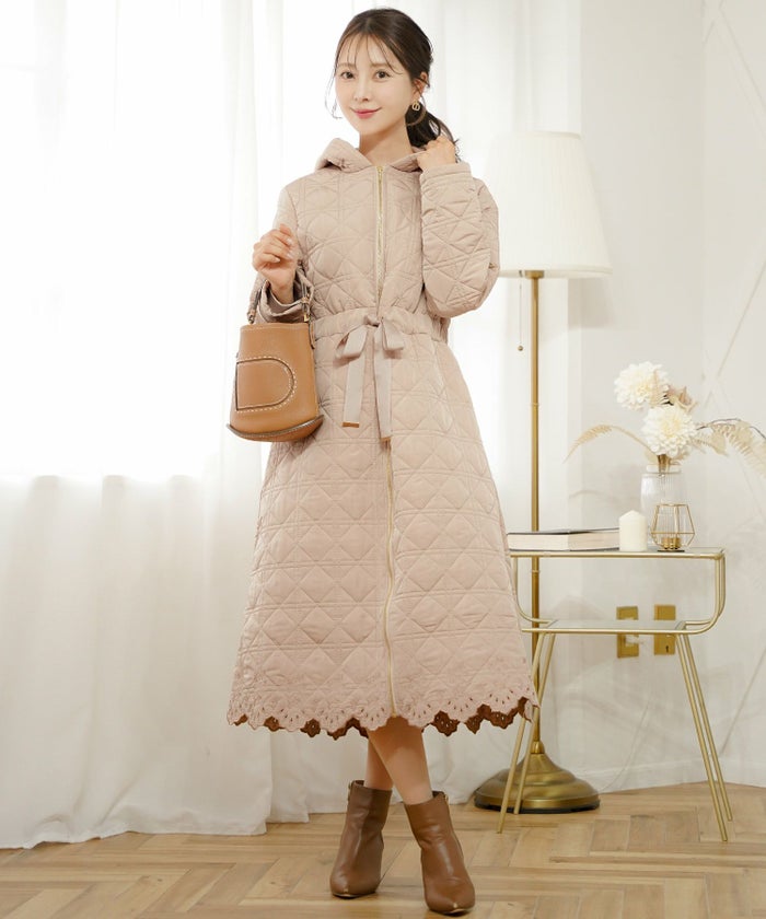 レデイース アウター キルティング ダウン ロング丈 ダイヤ柄 オシャレ コート ダウン 中綿 ２WAY 上品 エレガント カワイイ ベージュ ピンク ネイビー ブラック ホワイト フリル リボン 低身長 ジャケット