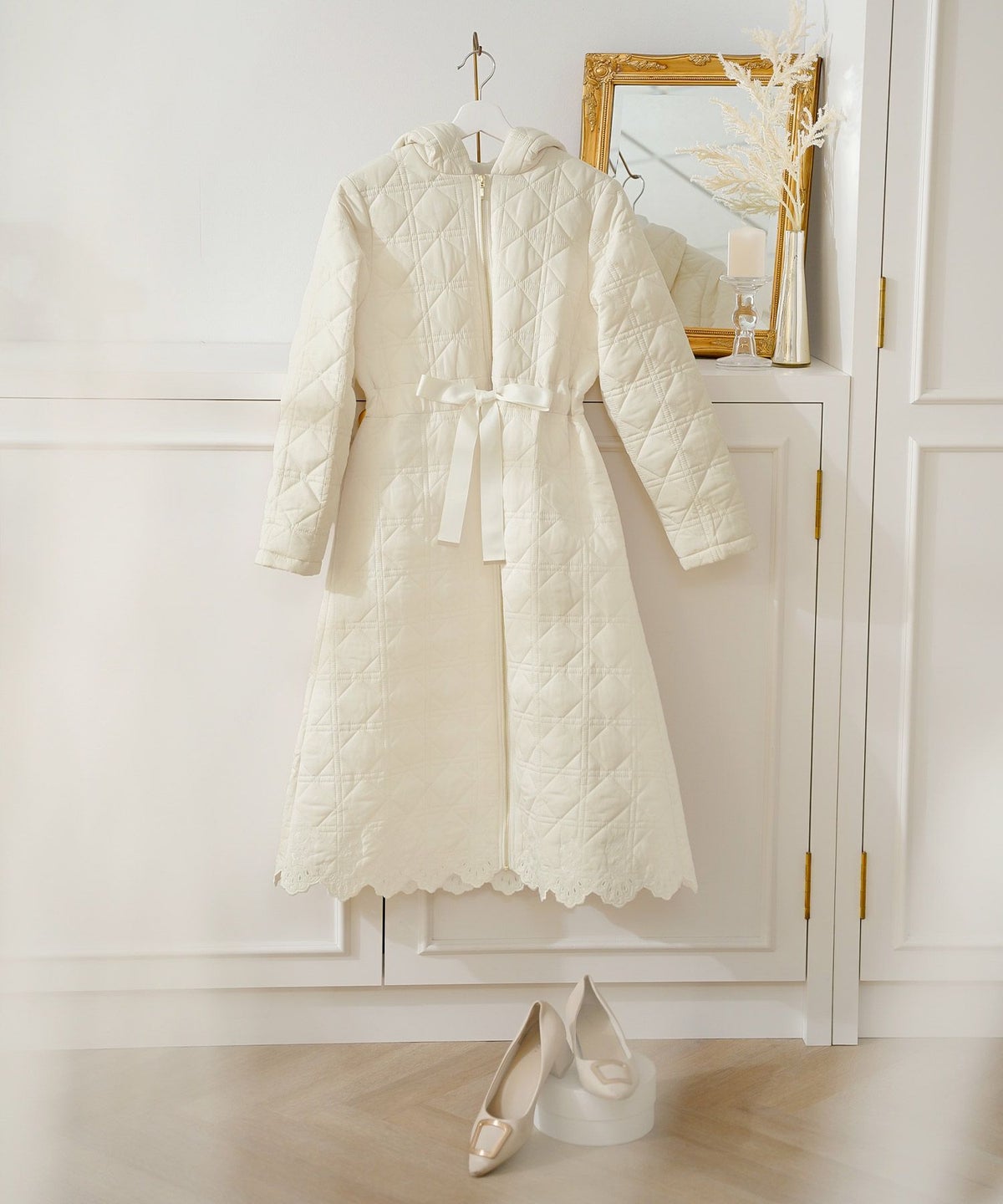 レデイース アウター キルティング ダウン ロング丈 ダイヤ柄 オシャレ コート ダウン 中綿 ２WAY 上品 エレガント カワイイ ベージュ ピンク ネイビー ブラック ホワイト フリル リボン 低身長 ジャケット