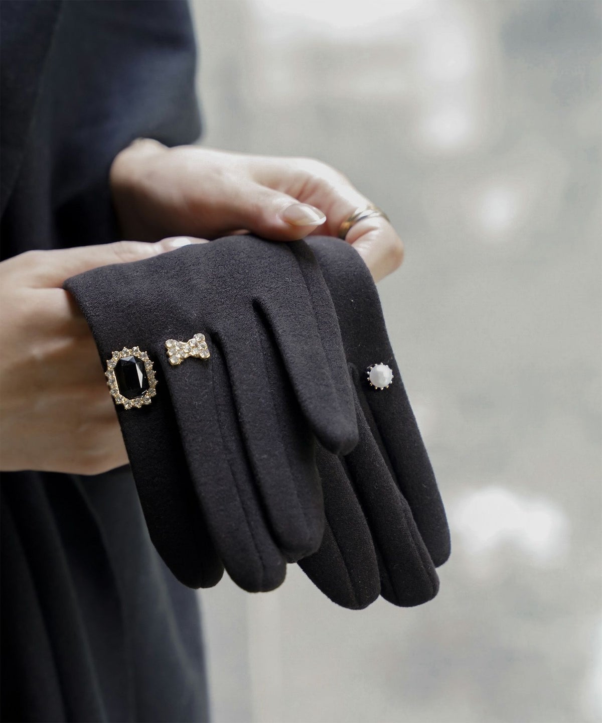 ビジュー リング グローブ レディース グローブ 手袋 シンプル ジュエリー 裏起毛 防寒 秋 冬 グレー/ベージュ/ブラック