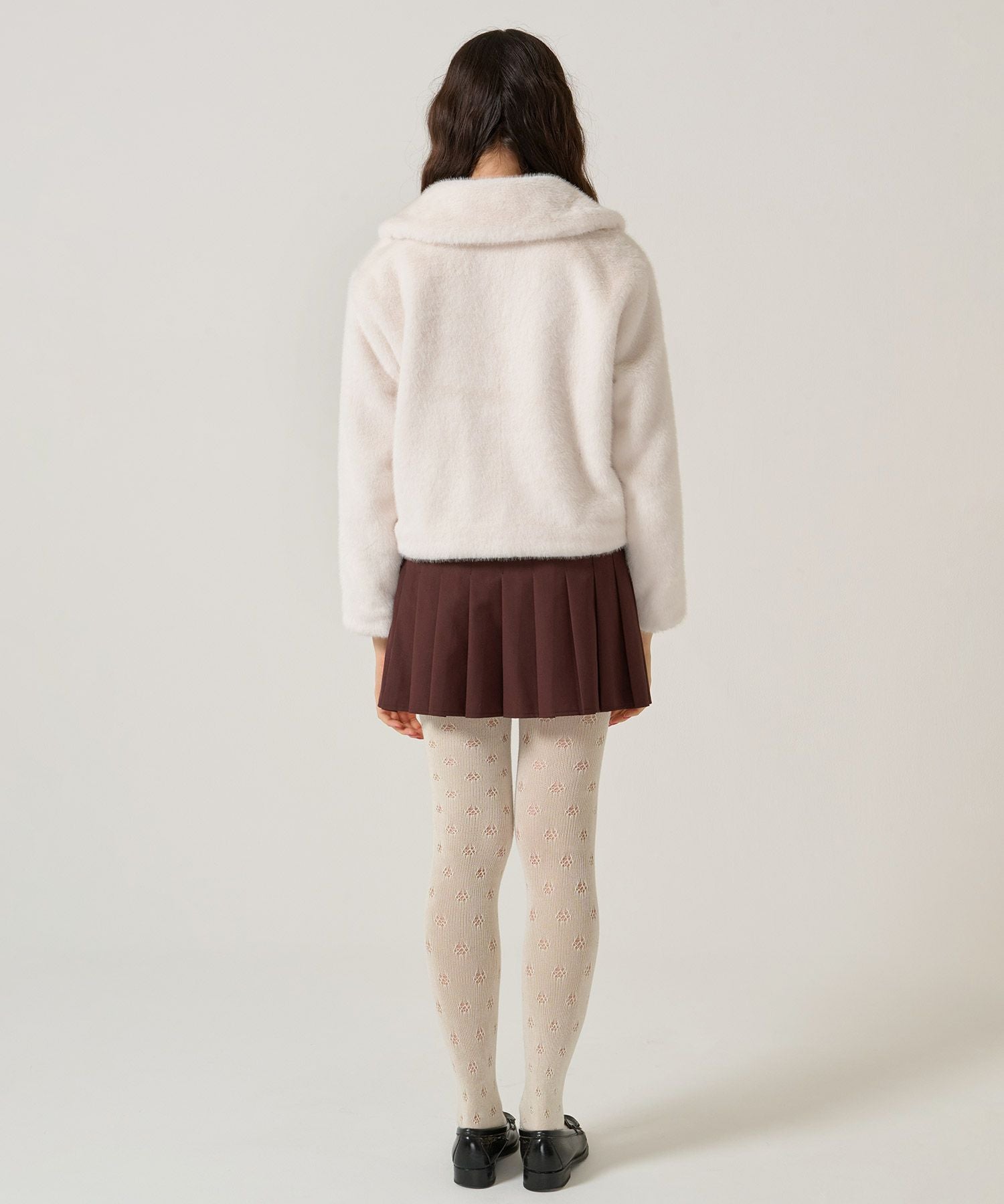 ビッグカラー フェイクファー ショートアウター TINA：JOJUN 全2色
