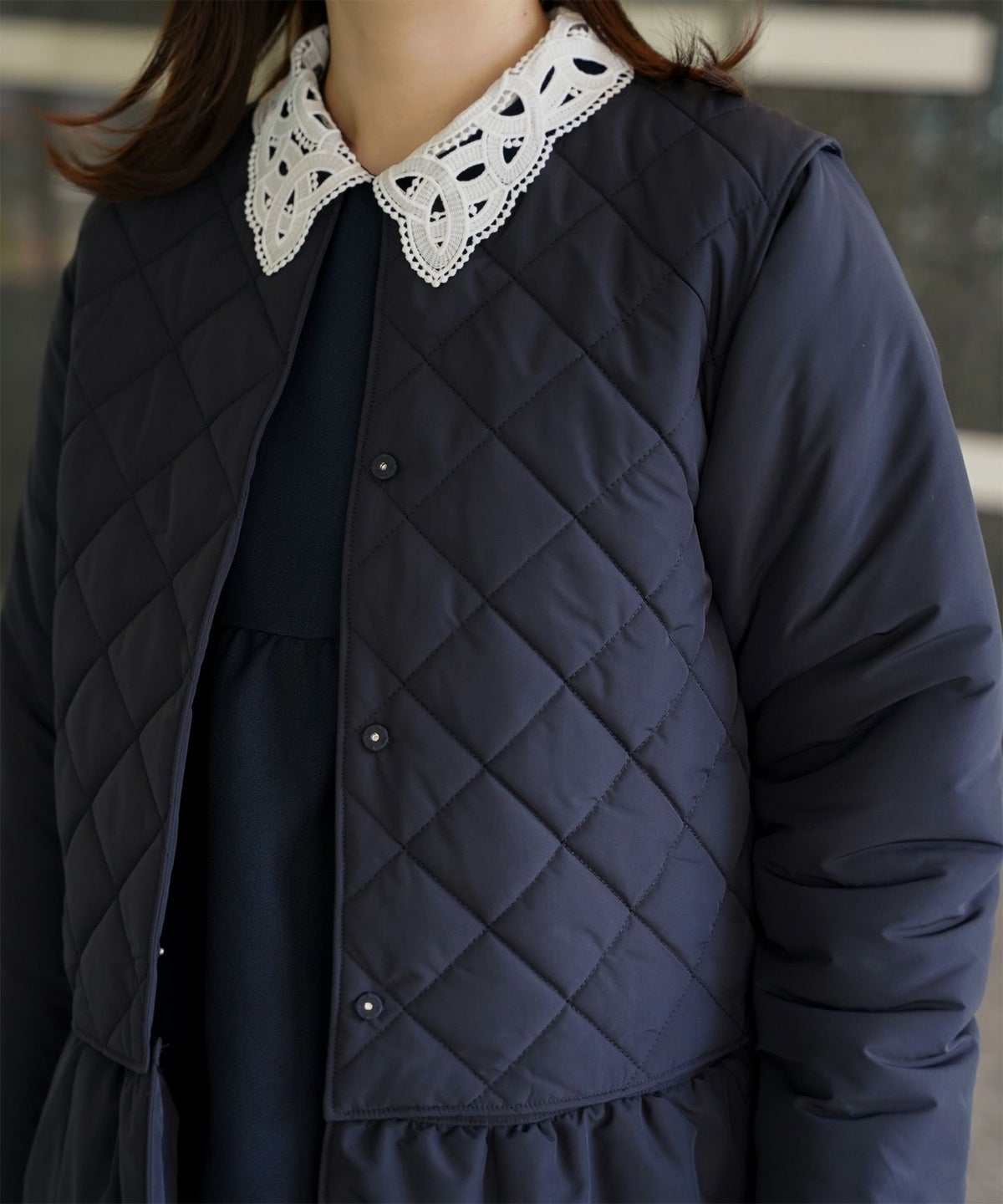 マルチway キルティング ジャケット HUIT 上品 中綿 ペプラム ベスト ジレ ノーカラージャケット  インナーダウン アイボリー/ネイビー/ブラック