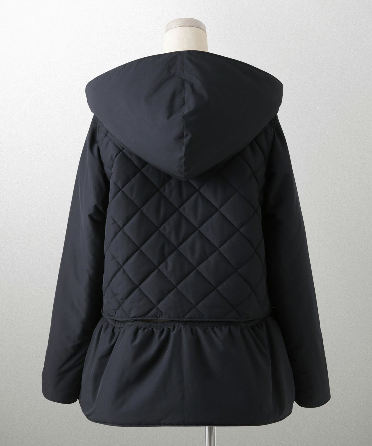 マルチway キルティング ジャケット HUIT 上品 中綿 ペプラム ベスト ジレ ノーカラージャケット  インナーダウン アイボリー/ネイビー/ブラック