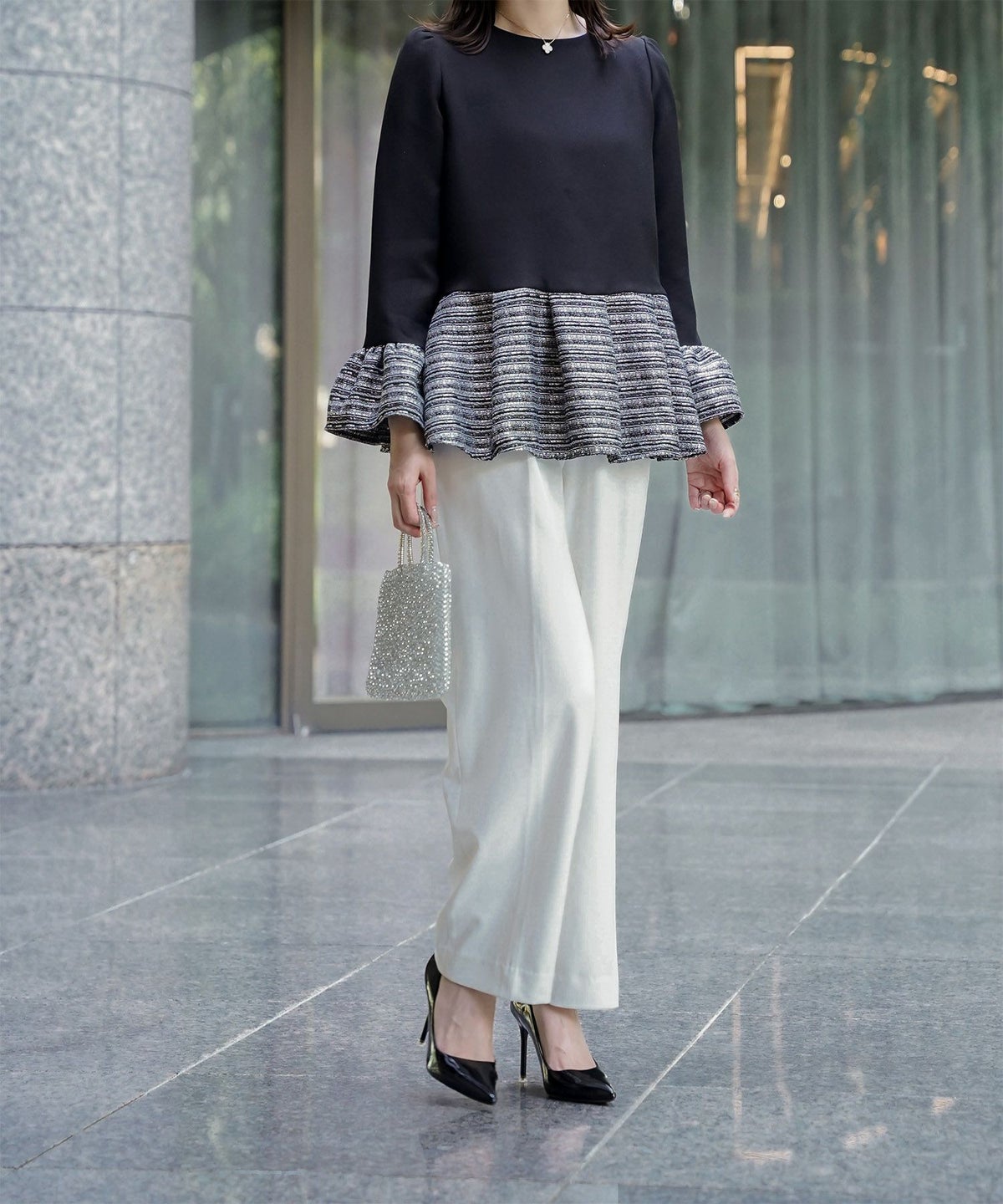 ツイード 切り替え ペプラム トップス 異素材 フレアスリーブ ベルスリーブ 長袖 オフィス 学校行事 オケージョン きれいめ 洗える ホワイト/ネイビー/ブラック/M