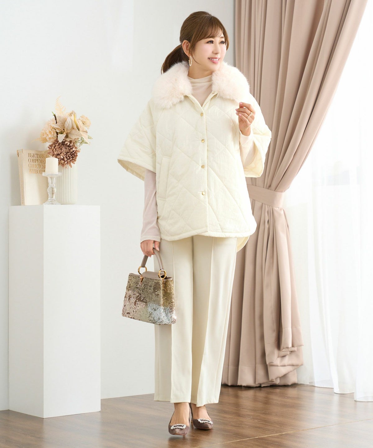 アウター ポンチョ コート レディース ファッション ゆったり オフィス きれいめ かわいい 白 オーバーサイズ 大人 ジョイントスペース