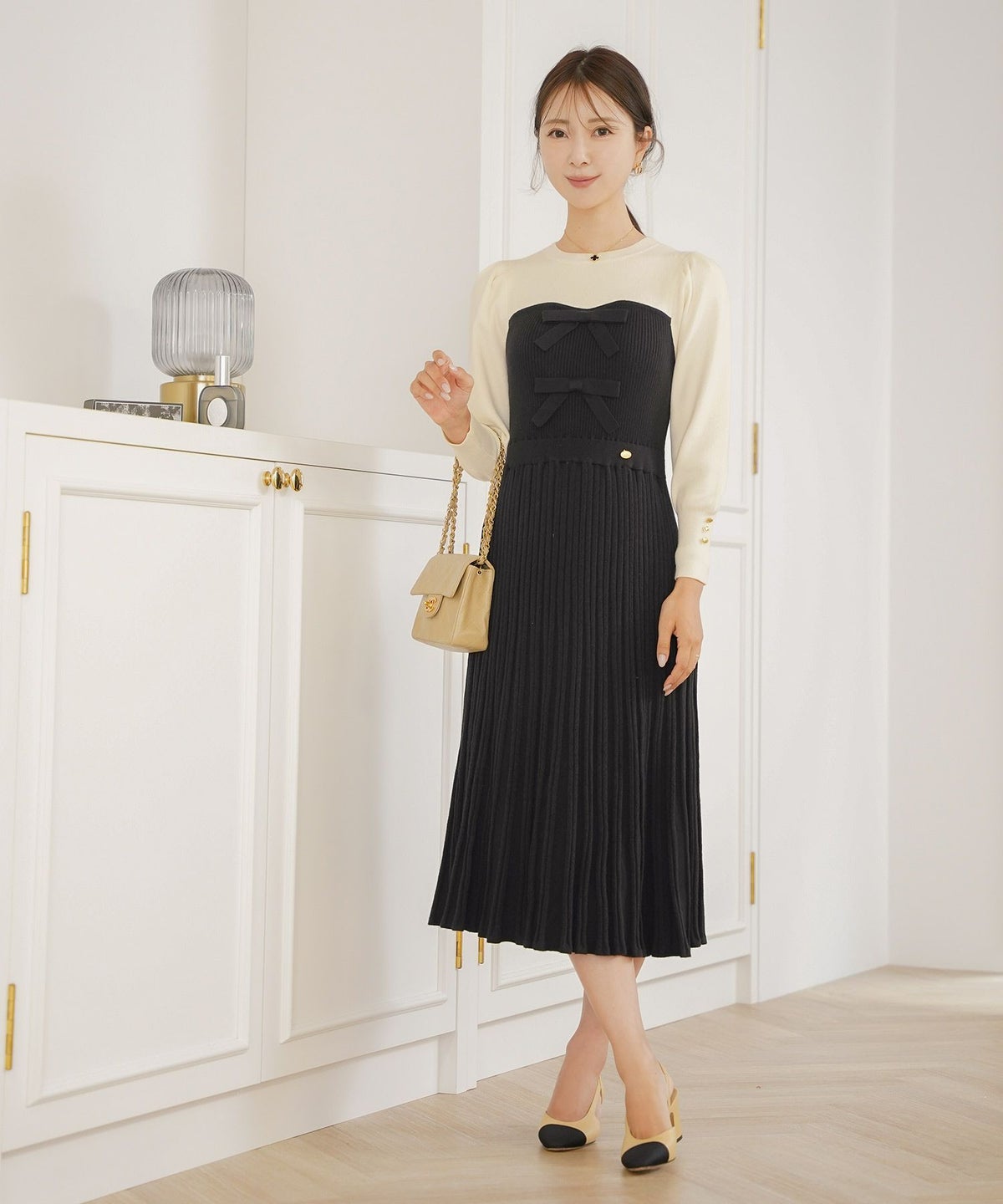 ワンピース ニット ベア切替 長袖 秋 冬 春 リボン ゴールドボタン クルーネック 上品 エレガント フェミニン かわいい バイカラー 配色