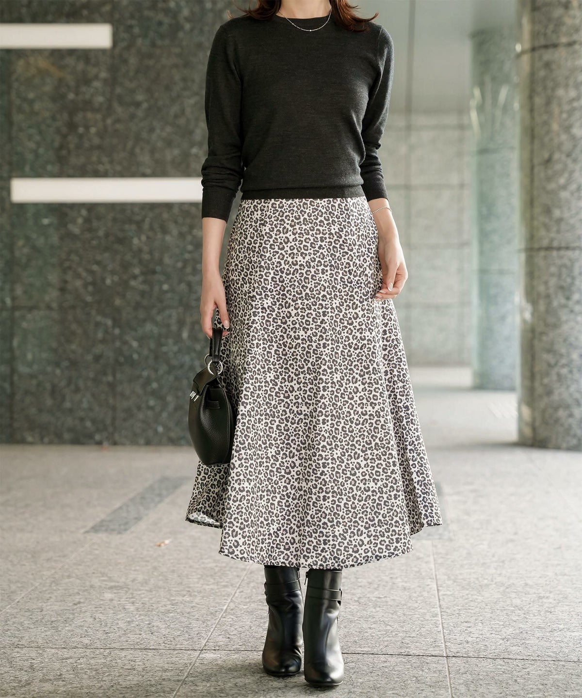 レオパード柄 セミフレア スカート レディース オールシーズン レオパード柄 セミフレア フレアスカート ミモレ丈 アイボリー/ブラック/S/M