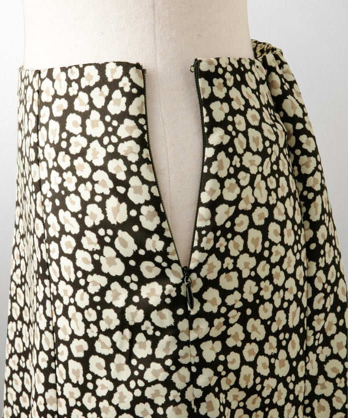 レオパード柄 セミフレア スカート レディース オールシーズン レオパード柄 セミフレア フレアスカート ミモレ丈 アイボリー/ブラック/S/M