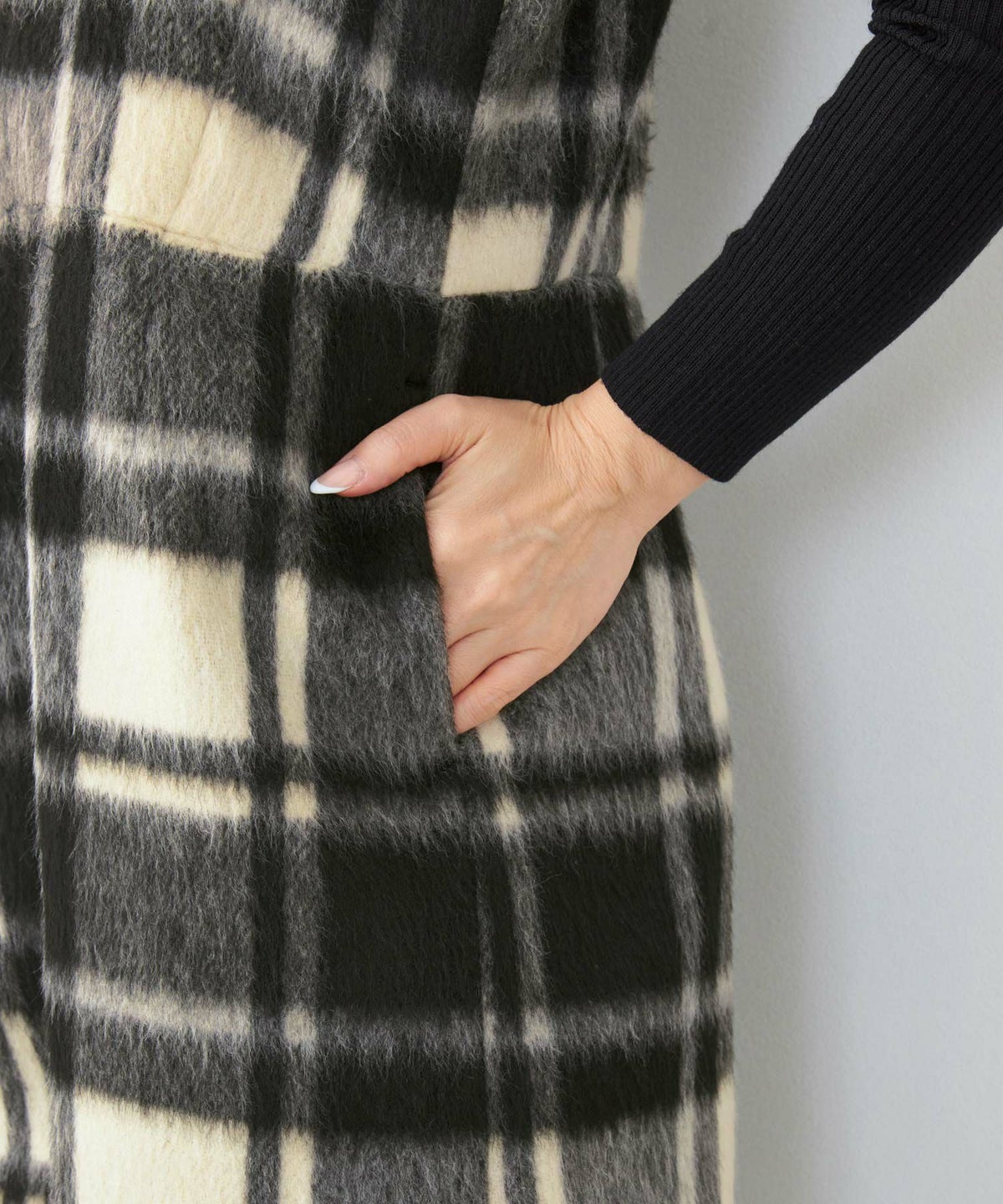 レディース 大人可愛い 上品 きれいめ 大人カジュアル フェミニン 柄 白黒 ジョイントスペース