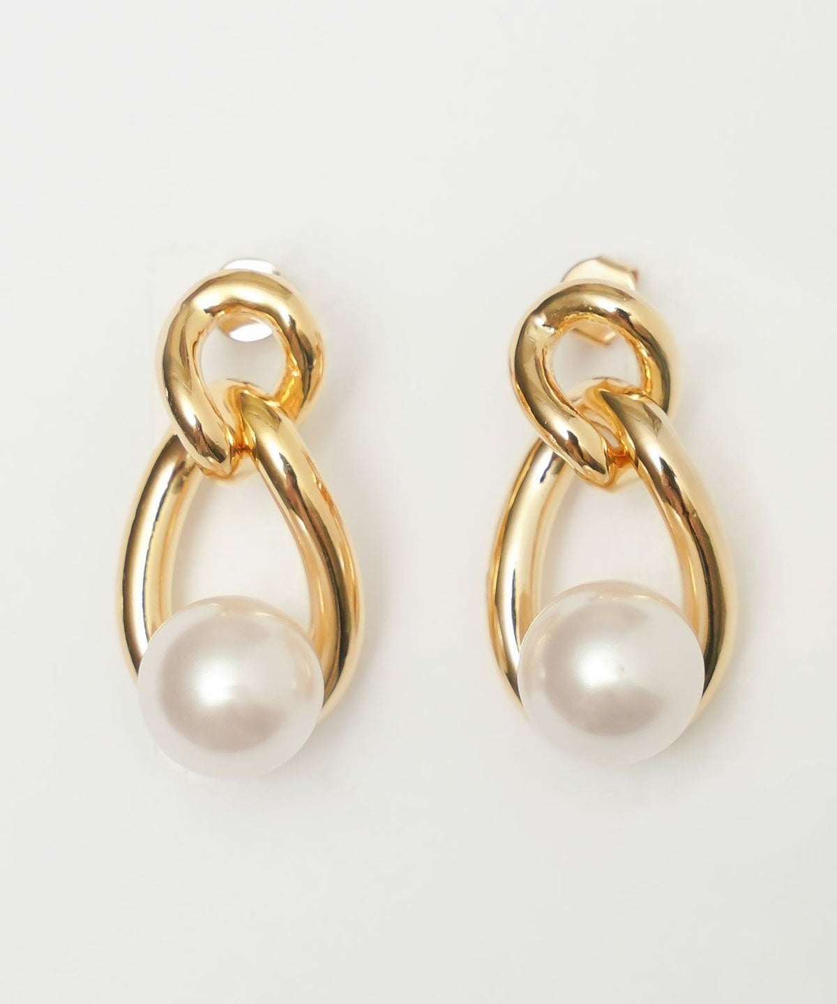 クラッシック パール ピアス Classic Pearl Pierce 真鍮 チタンポスト プラパール 重厚感 冬 ダブルリング デザイン クラッシック パール ピアス Classic Pearl Pierce （Liala）