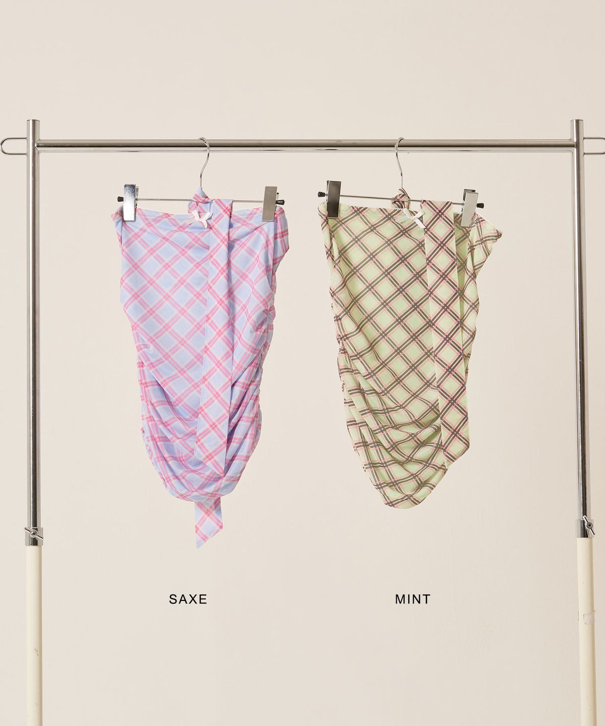 チューブトップ/チェック/スカーフ付き シャーリング チューブトップ TINA：JOJUN