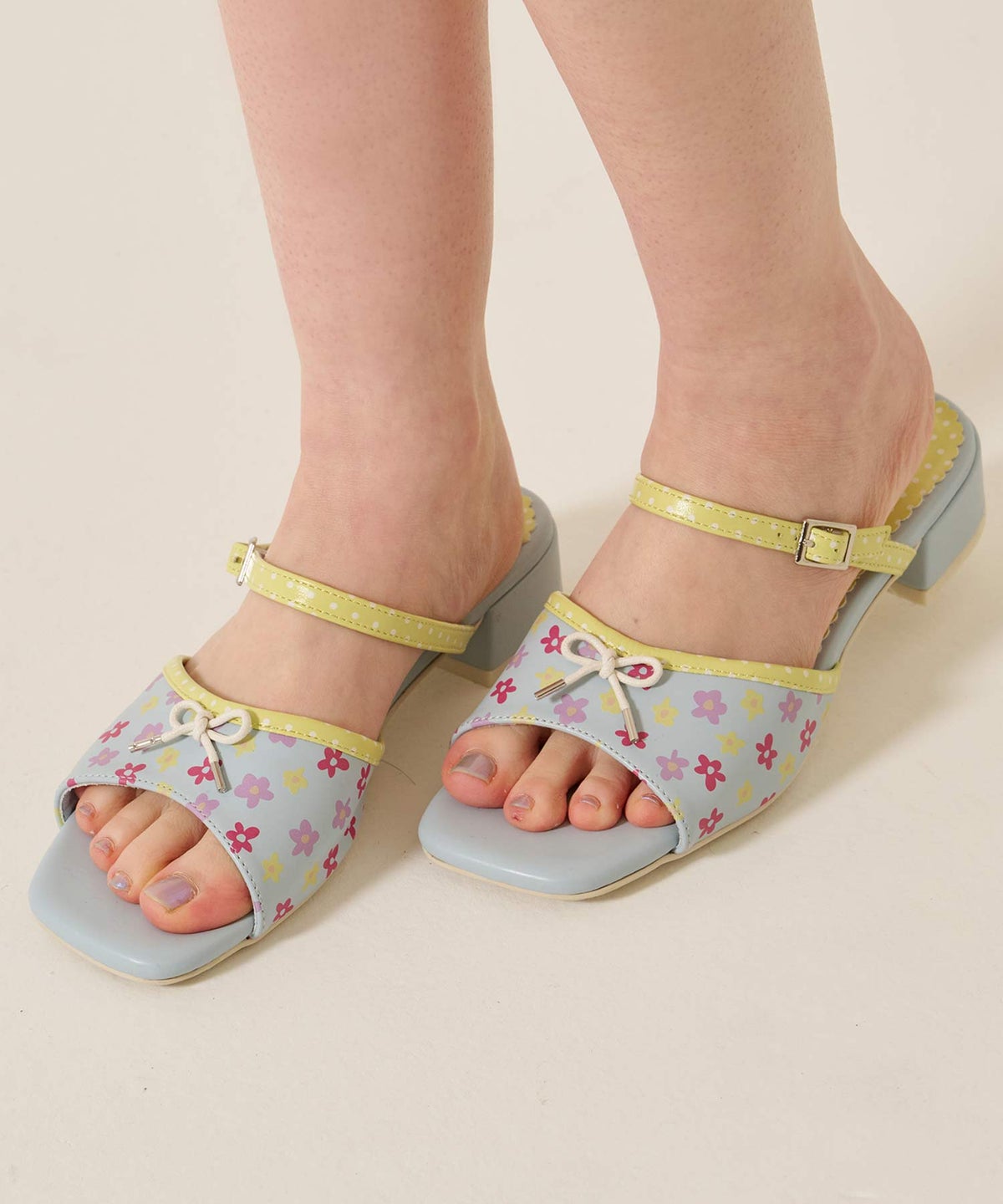 靴/サンダル/リボン/スクエアトゥ デザイン サンダル TINA：JOJUN