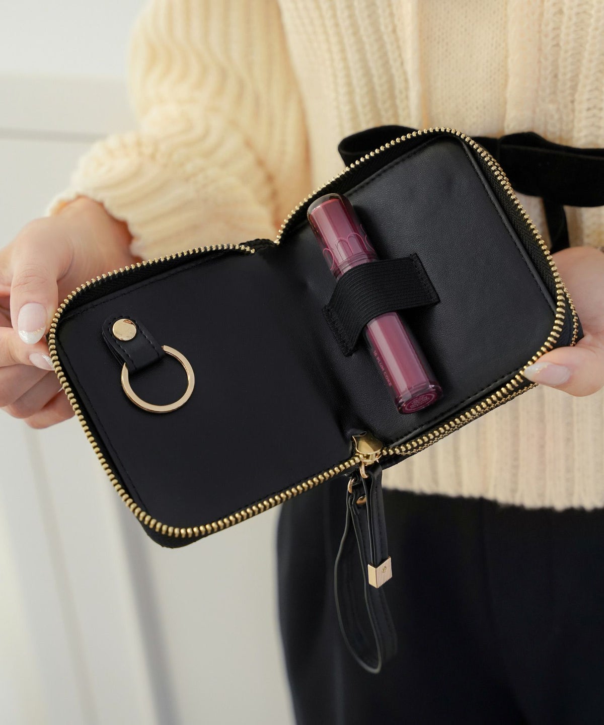 小物 グッズ ケース ポーチ 多機能 収納 仕分け イヤホンケース 合皮 ハート キルティング 上品 可愛い 財布 じゃばら コインケース キーリング キーケース リップ 印鑑 仕事 カード 診察券