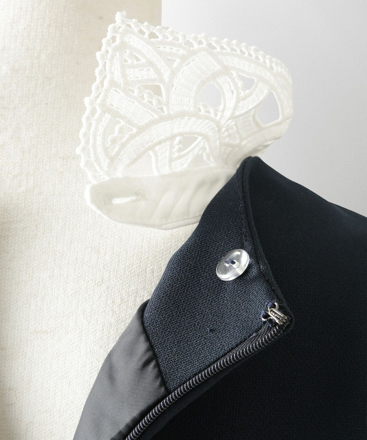 オケージョン対応 レース襟付き ワンピース 礼服 襟付き エレガント かわいい きれいめ 黒 長袖 S M ホワイト ネイビー ブラック