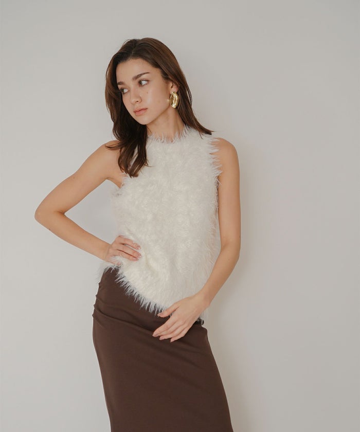 ファー 短丈ニット パーティ アメスリ モテニット デートコーデ ディナー クリスマス あざと可愛い タイトトップス 肌見せ 韓国風 綺麗め 細見え カジュアル KINO THE KEI