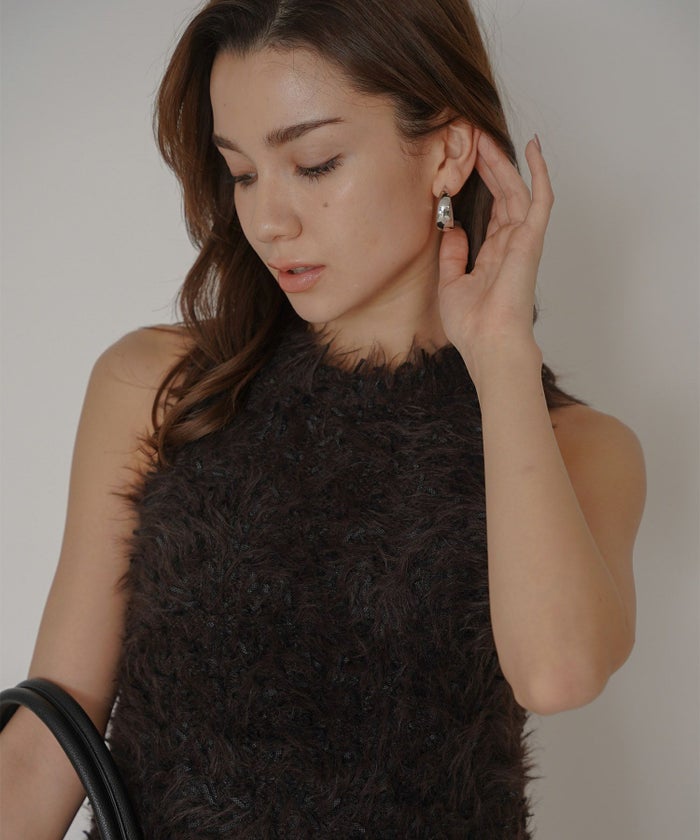 ファー 短丈ニット パーティ アメスリ モテニット デートコーデ ディナー クリスマス あざと可愛い タイトトップス 肌見せ 韓国風 綺麗め 細見え カジュアル KINO THE KEI