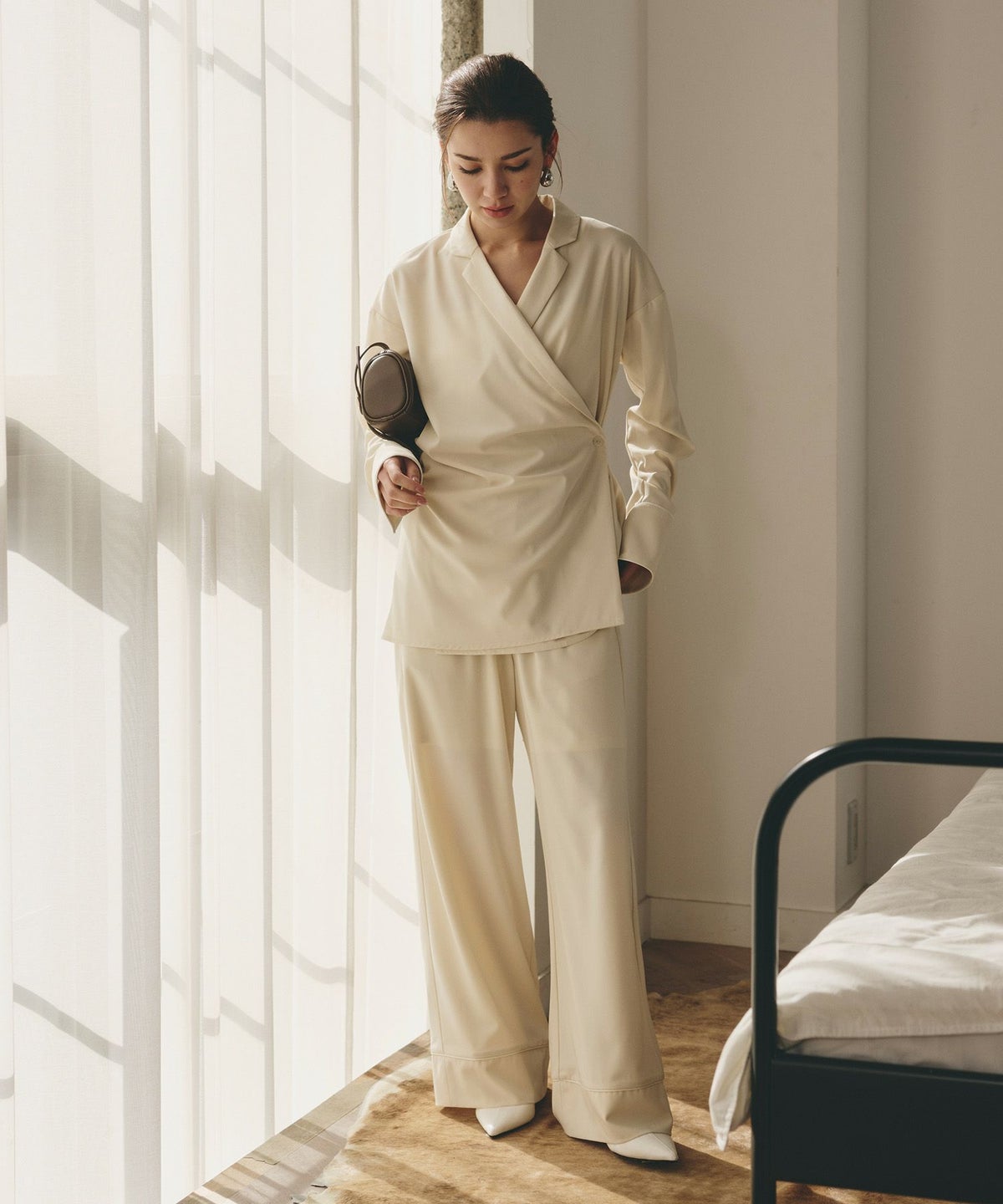 ルームウェア セットアップ パジャマ パンツスタイル ラウンジウェア バックオープンモテワンピ お家デート デートコーデ ディナー クリスマス あざと可愛い 大人パジャマ 楽 ワイドパンツ 韓国風 綺麗め 細見え カジュアル KINO THE KEI