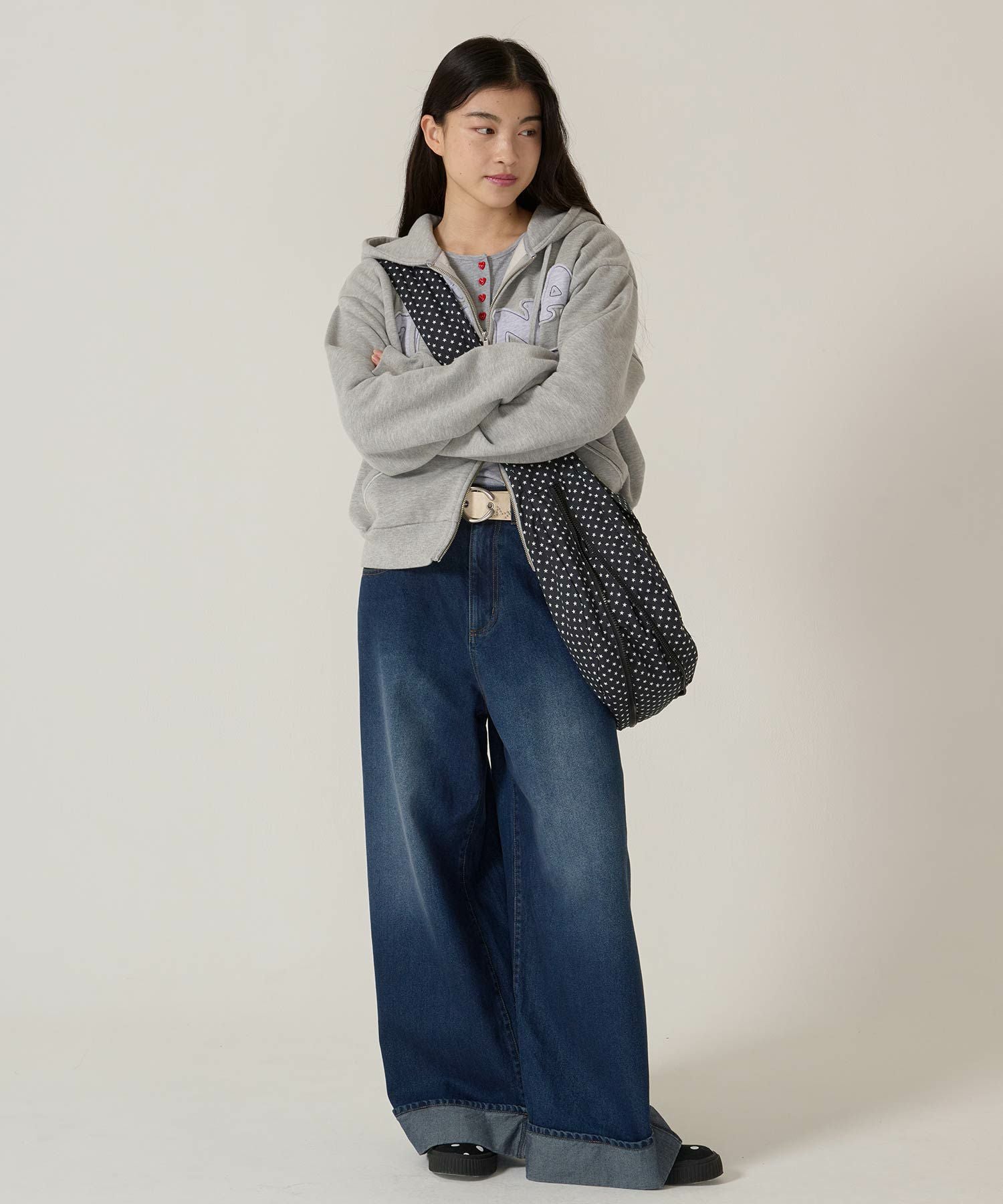 SUMMER SALE ヘム ロールアップ バギーデニムパンツ TINA：JOJUN 全2色