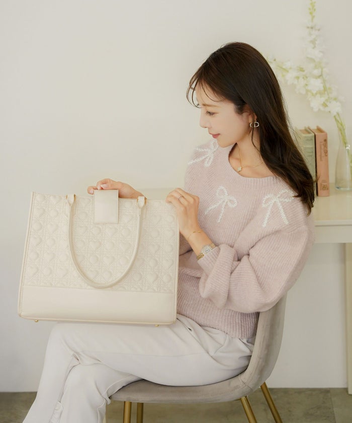 バッグ 推し活 トートバッグ A4 PCバッグ ハート キルティング かわいい 推しカラー ピンク ミント グリーン ブラック ホワイト ジャンボうちわ 横長 ワイド