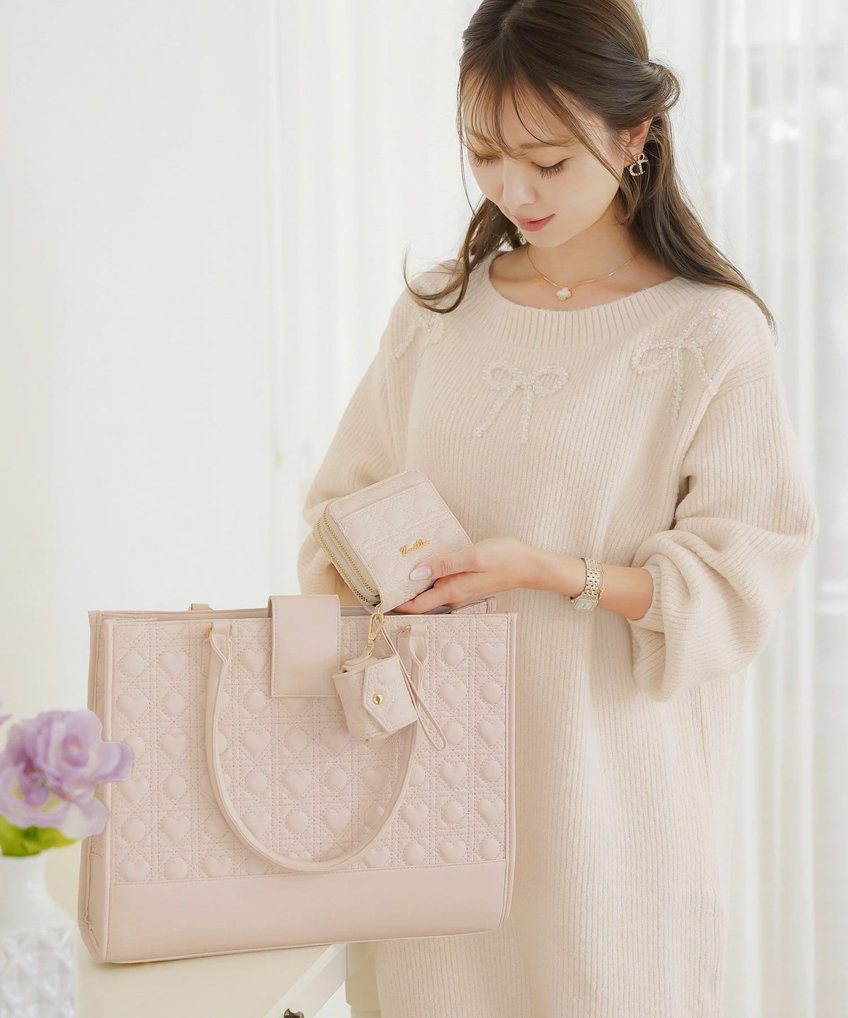 バッグ 推し活 トートバッグ A4 PCバッグ ハート キルティング かわいい 推しカラー ピンク ミント グリーン ブラック ホワイト ジャンボうちわ 横長 ワイド