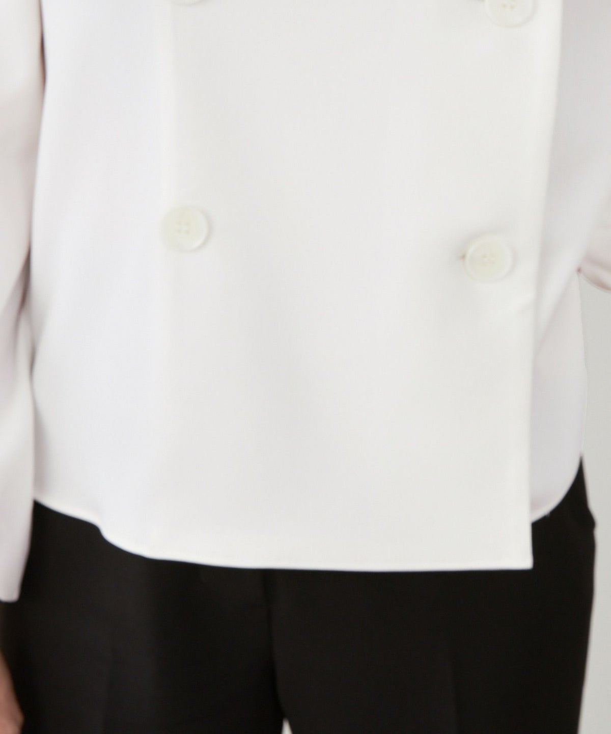 手洗い可 大人可愛い 上品 きれいめ オフィス 大人カジュアル フェミニン 白黒 ジョイントスペース