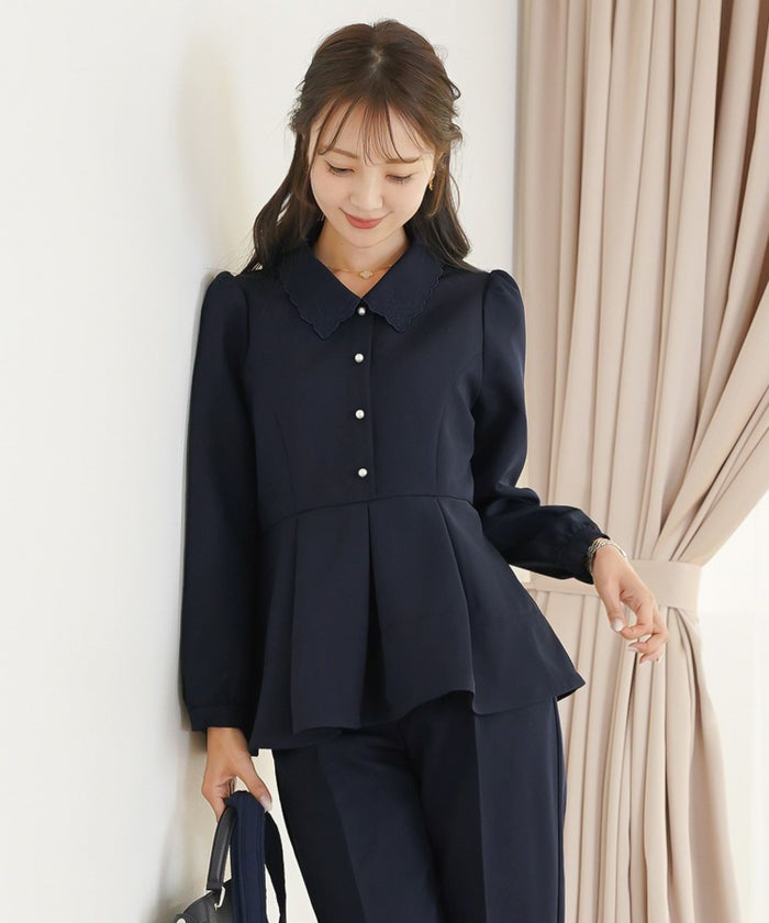 トップス ブラウス 上品 エレガント 入卒 入卒園 パンツスタイル 前あき パール タック ペプラム アイボリー ネイビー 刺繍 襟 ママ 授業参観