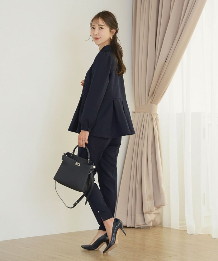 トップス ブラウス 上品 エレガント 入卒 入卒園 パンツスタイル 前あき パール タック ペプラム アイボリー ネイビー 刺繍 襟 ママ 授業参観