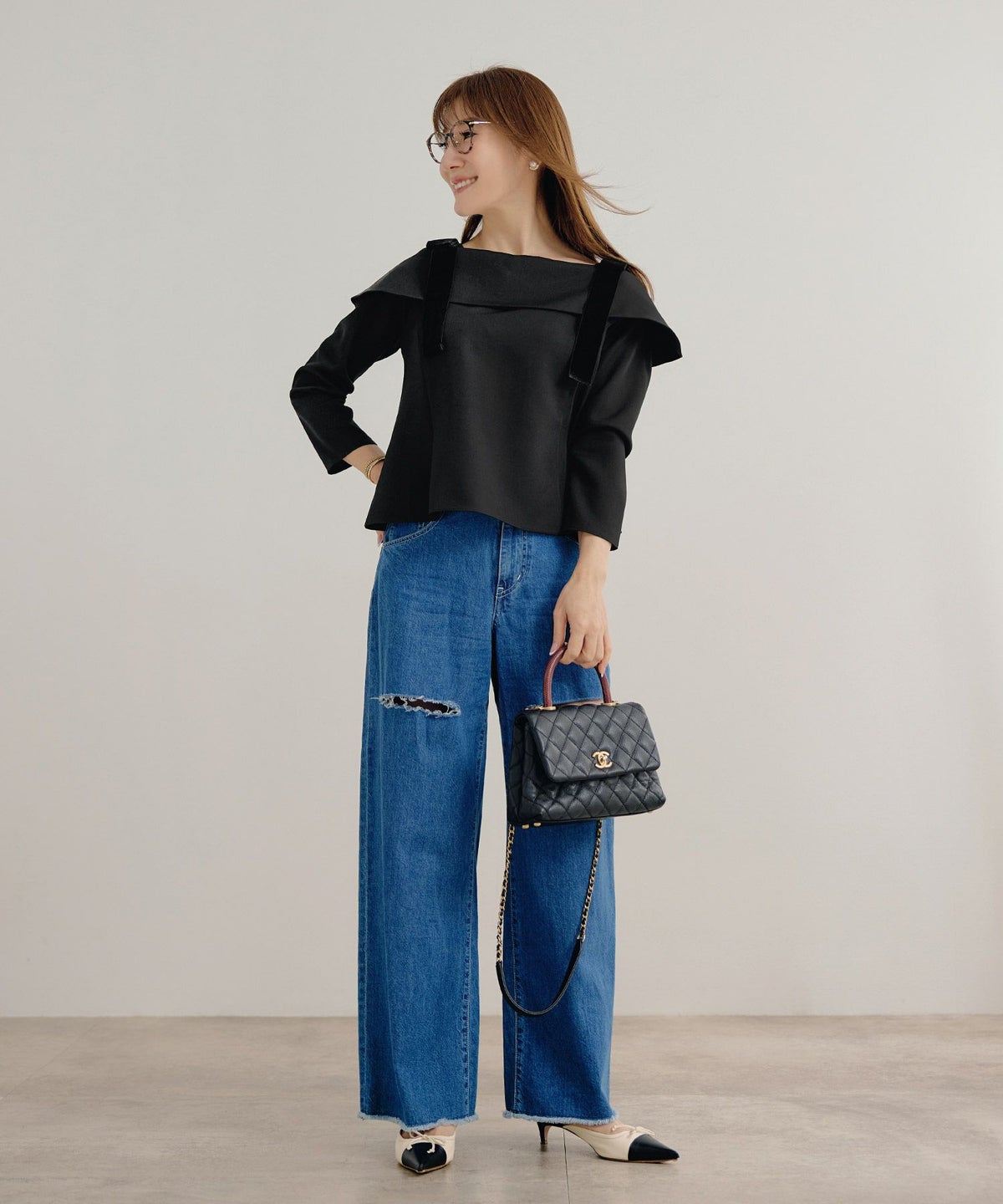 手洗い可 大人可愛い 上品 きれいめ オフィス 大人カジュアル フェミニン 白黒 ジョイントスペース