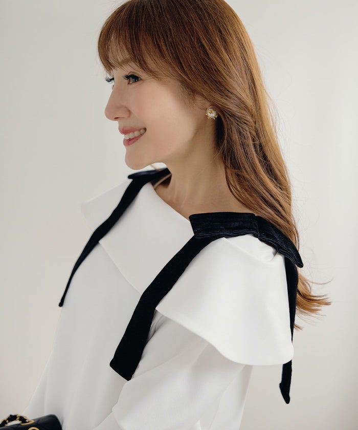 手洗い可 大人可愛い 上品 きれいめ オフィス 大人カジュアル フェミニン 白黒 ジョイントスペース